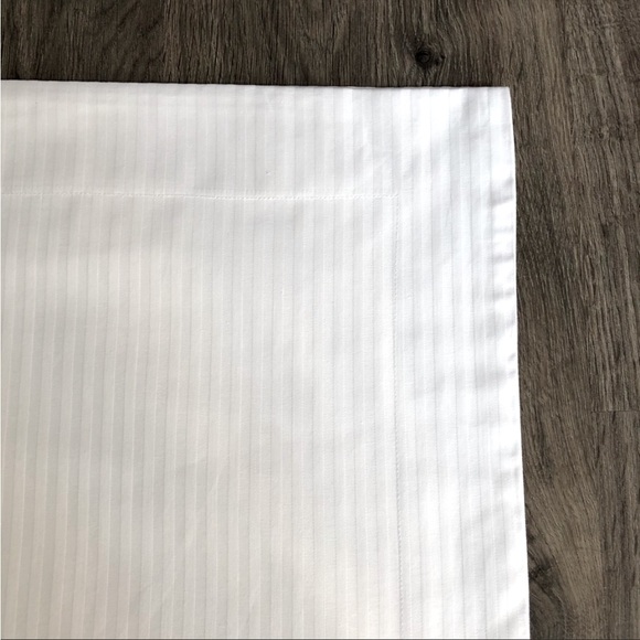 New set of 2 King size Pillow Shams. - Picture 6 of 7